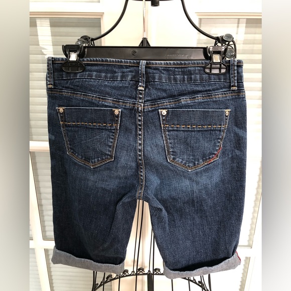 👖Banana Republic Stretchy Blue Jean Shorts. - Picture 2 of 6